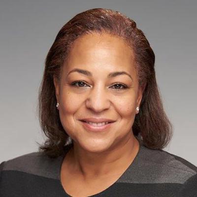 Maya J Bermingham, J.D. - 公共政策および政府業務担当シニアバイスプレジデント